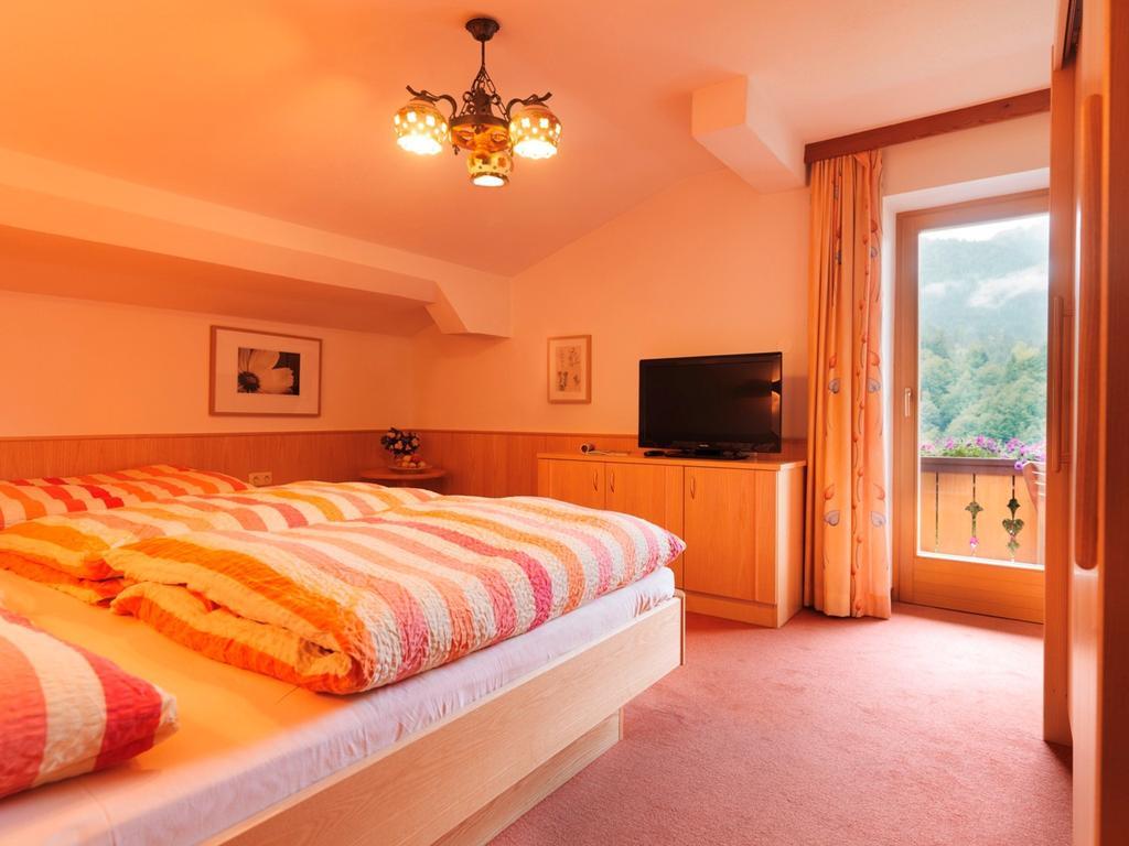 Ferienwohnung Saalbach Fieberbrunn Habitación foto