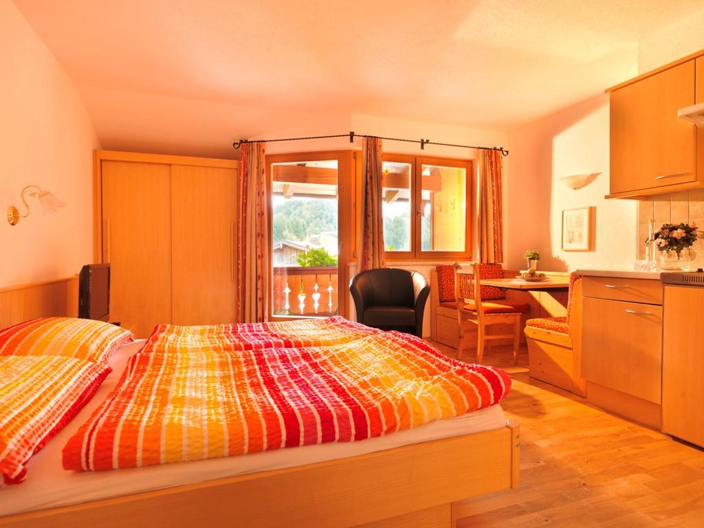 Ferienwohnung Saalbach Fieberbrunn Habitación foto